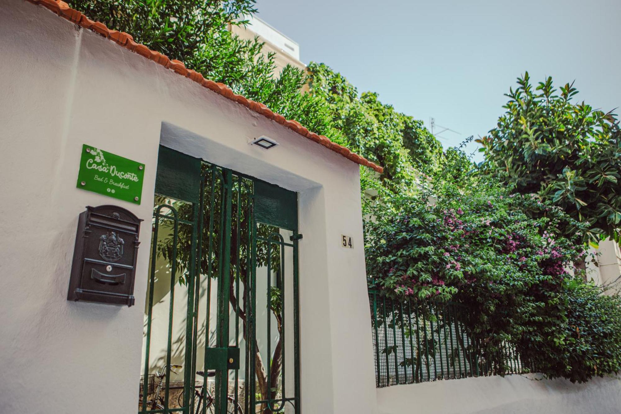Casa Duconte Bed & Breakfast Barletta Bagian luar foto