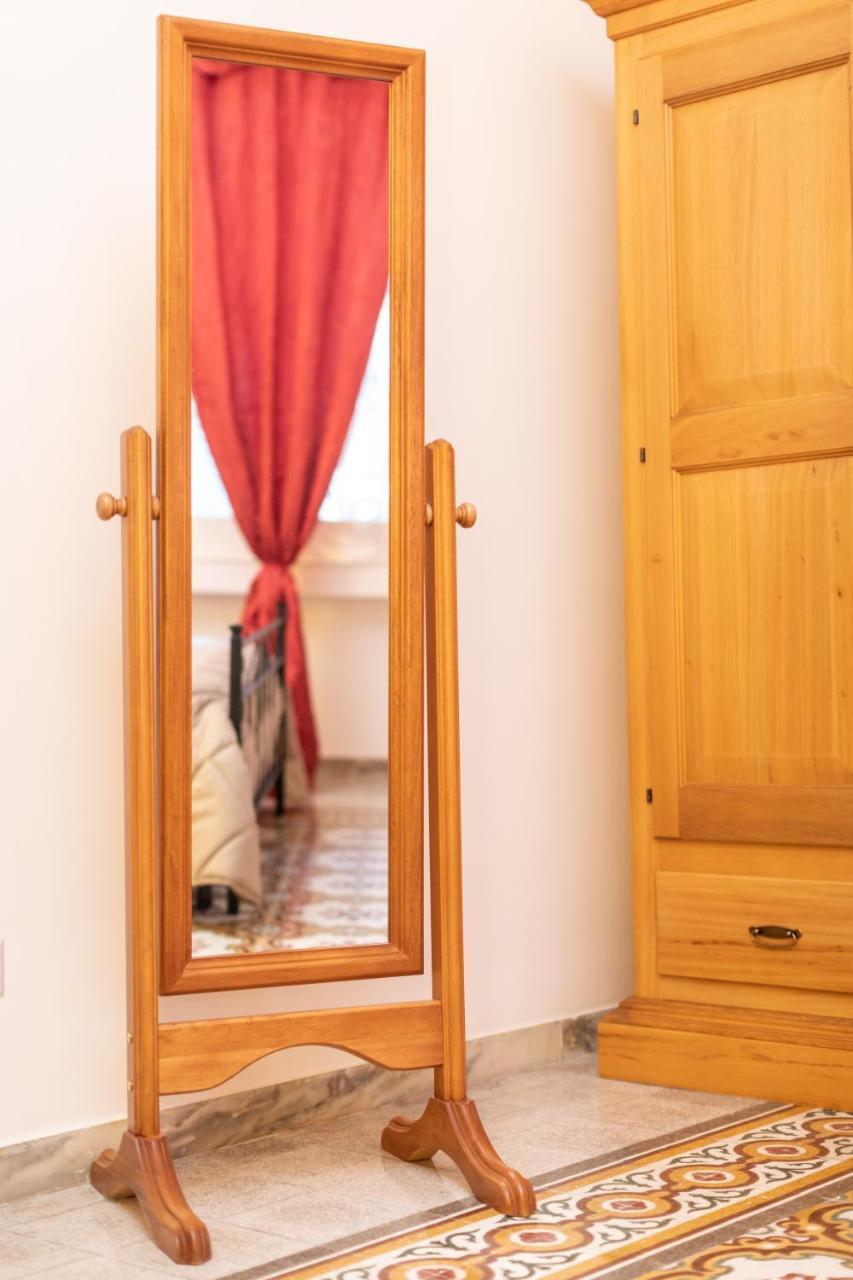 Casa Duconte Bed & Breakfast Barletta Bagian luar foto