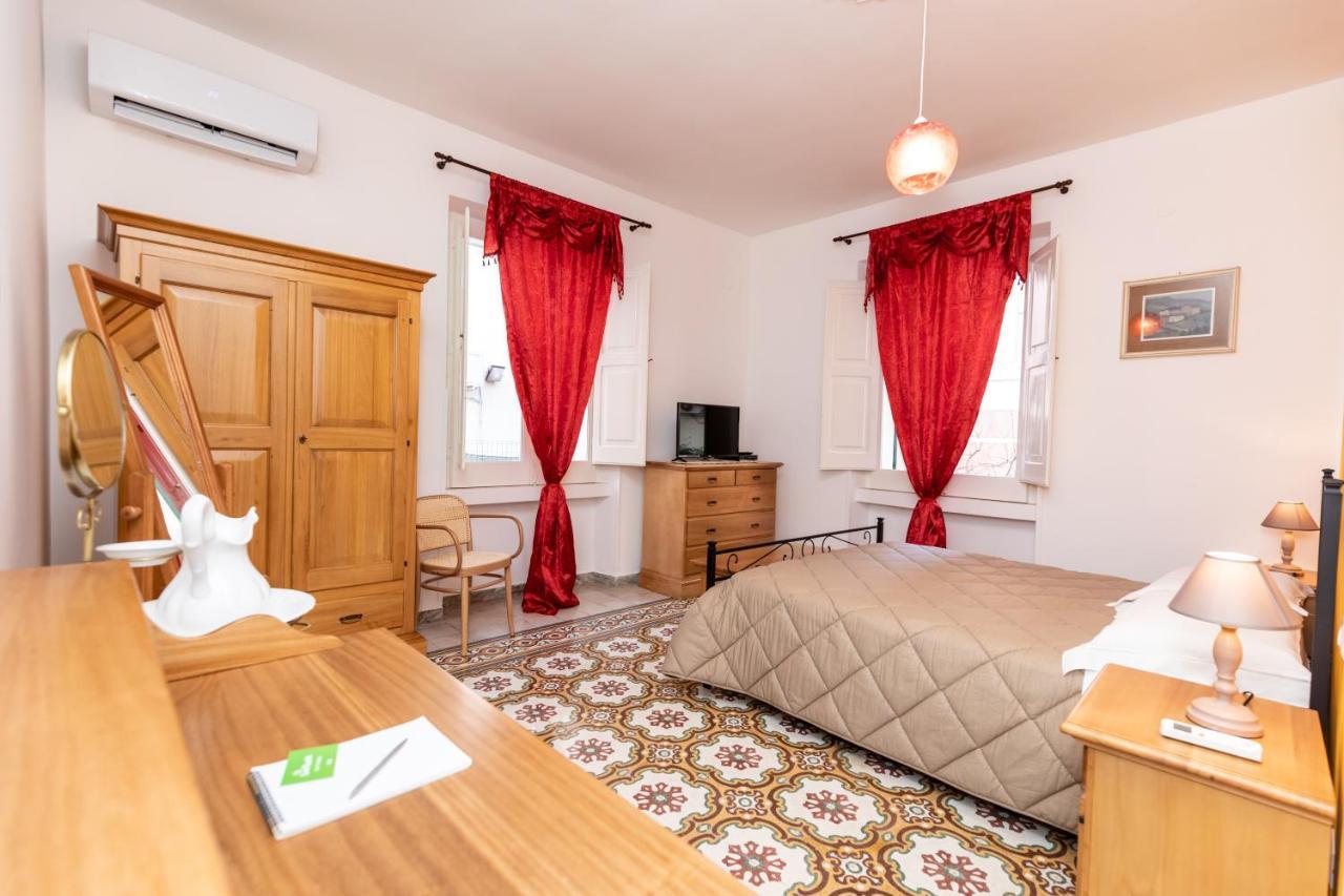 Casa Duconte Bed & Breakfast Barletta Bagian luar foto