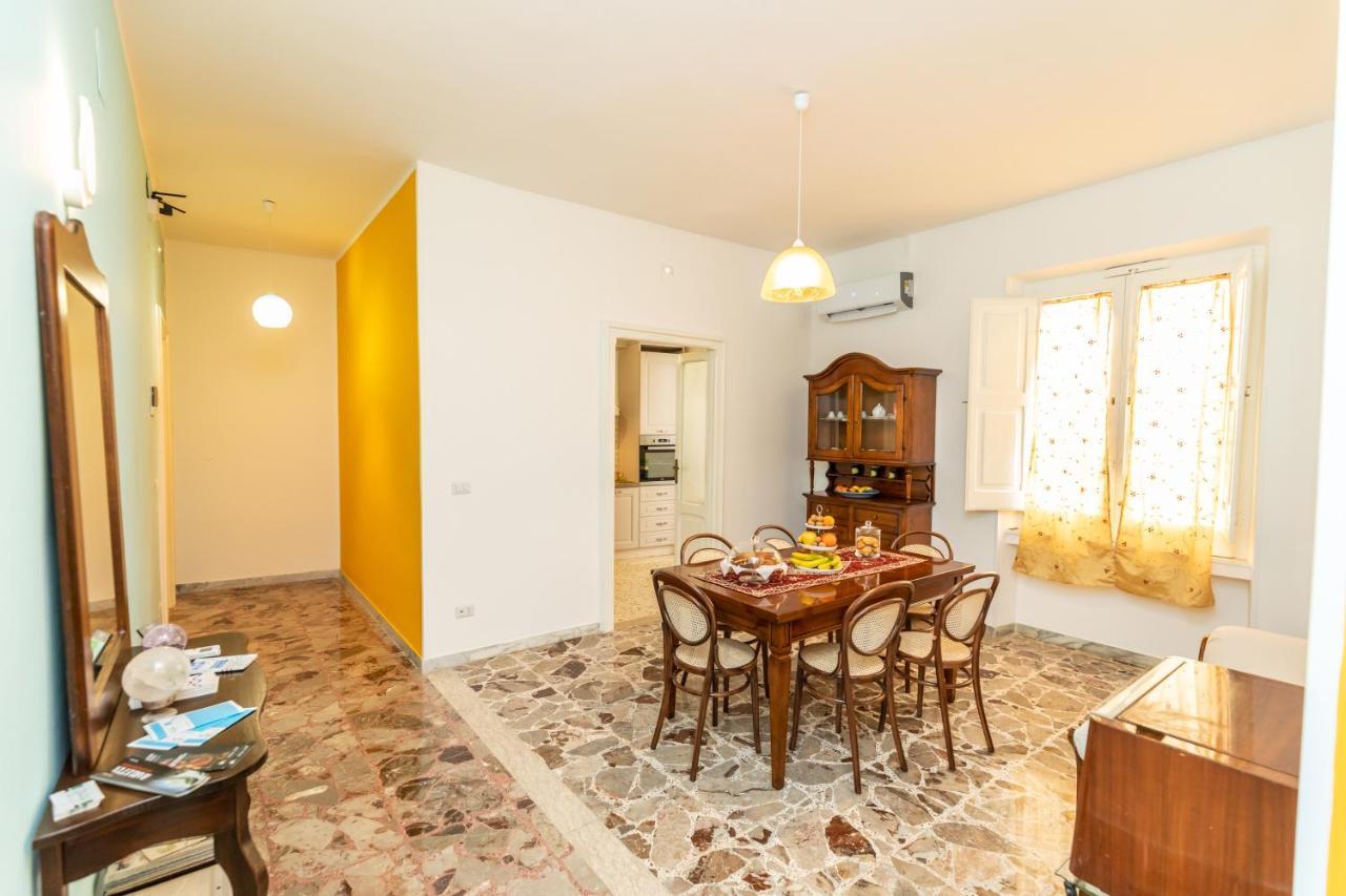 Casa Duconte Bed & Breakfast Barletta Bagian luar foto