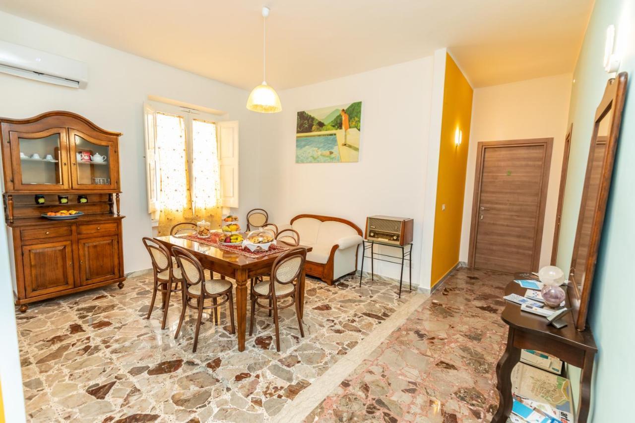 Casa Duconte Bed & Breakfast Barletta Bagian luar foto